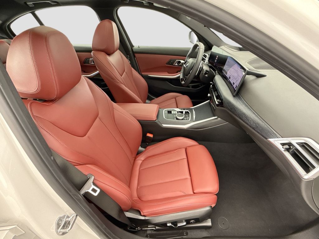Thumbnail: 2025 BMW 3 Series - 19