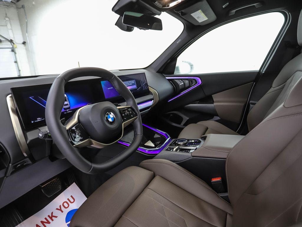 Thumbnail: 2025 BMW X3 - 10