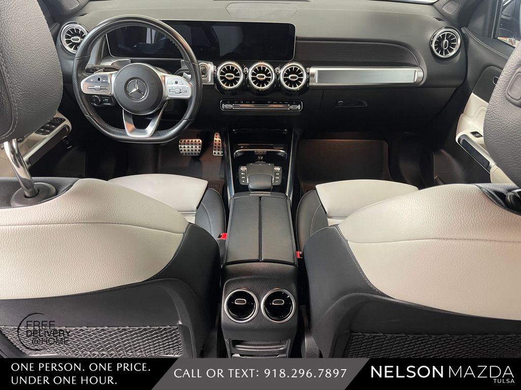 Used 2021 Blue Mercedes-Benz GLB 250 image 38