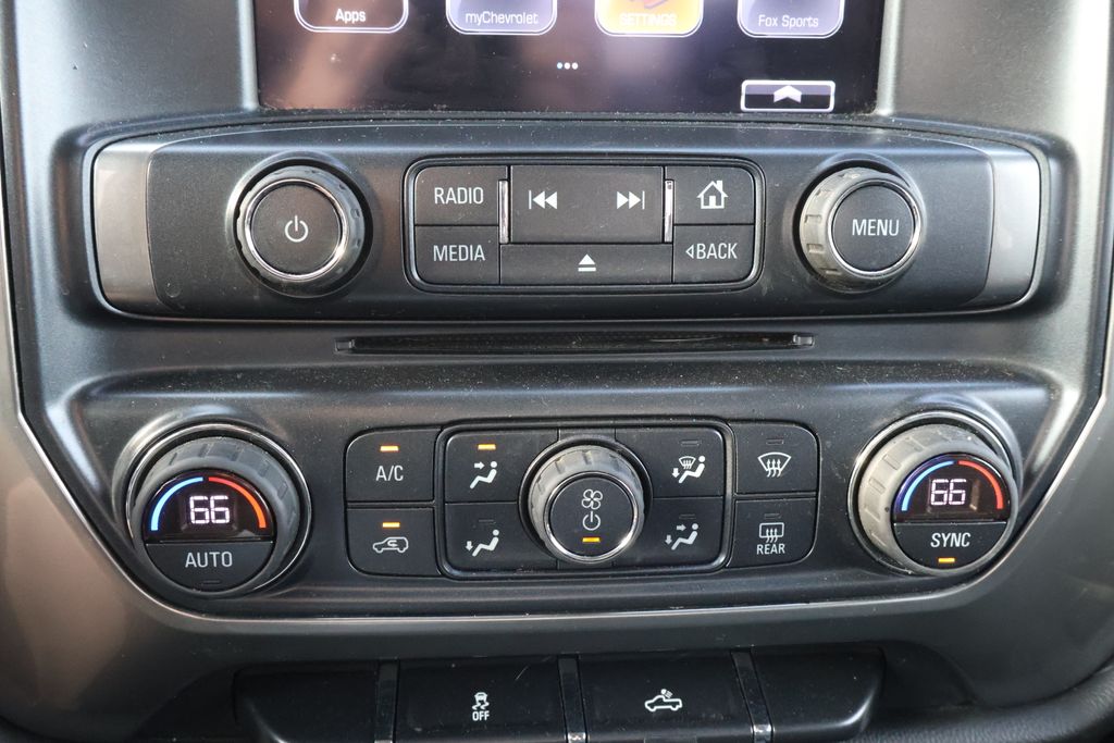 Thumbnail: 2017 Chevrolet Silverado 1500 - 26