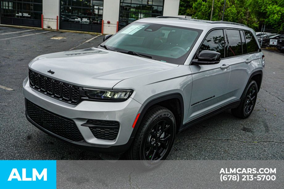 2025 Jeep Grand Cherokee Altitude - Photo 15