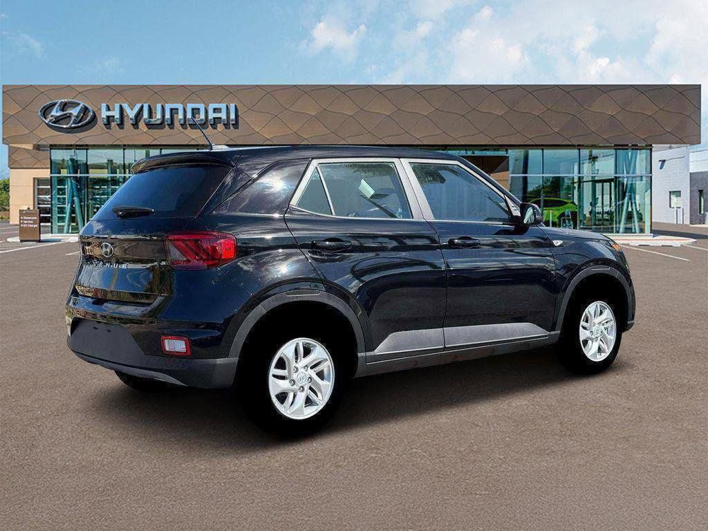 New 2026 Black Hyundai SE image 8