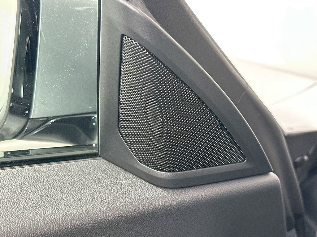 Thumbnail: 2025 BMW 2 Series - 19