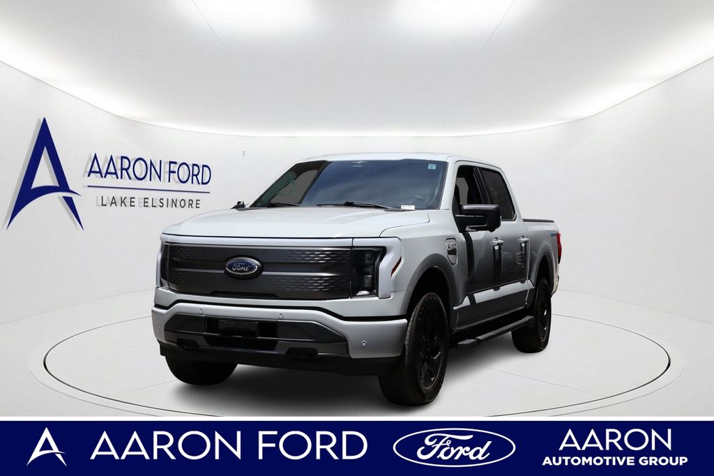 2023 Ford F-150 Lightning XLT SuperCrew AWD