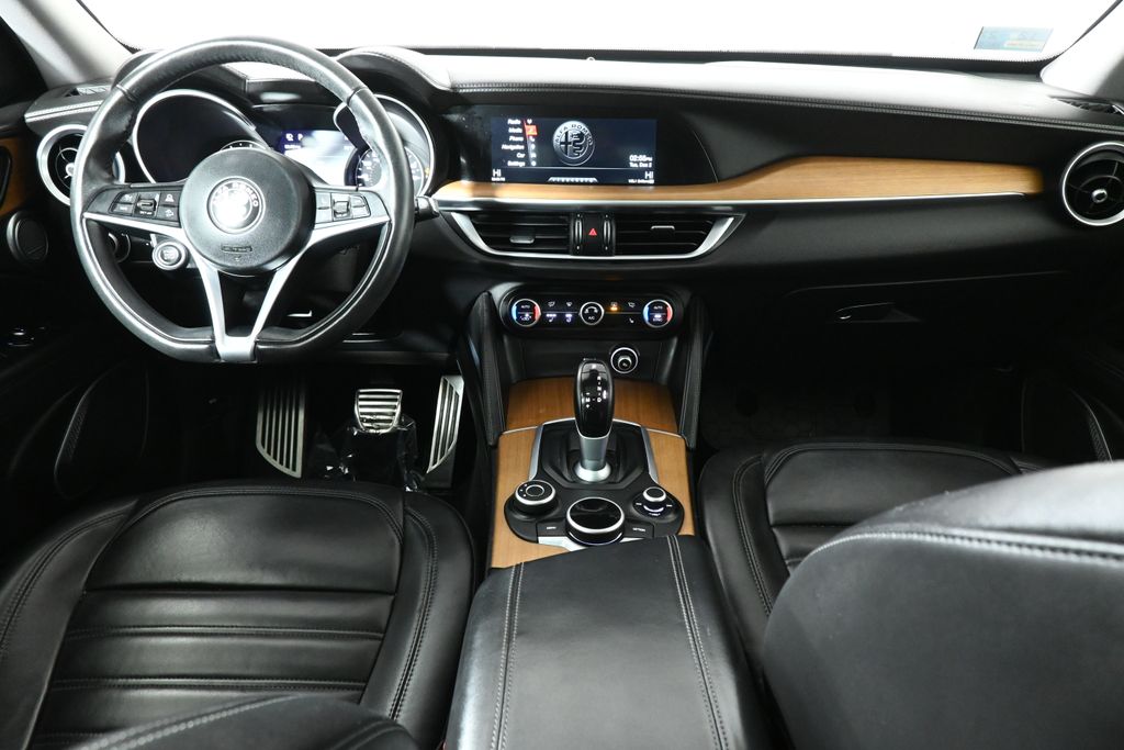 Thumbnail: 2019 Alfa Romeo Stelvio - 4
