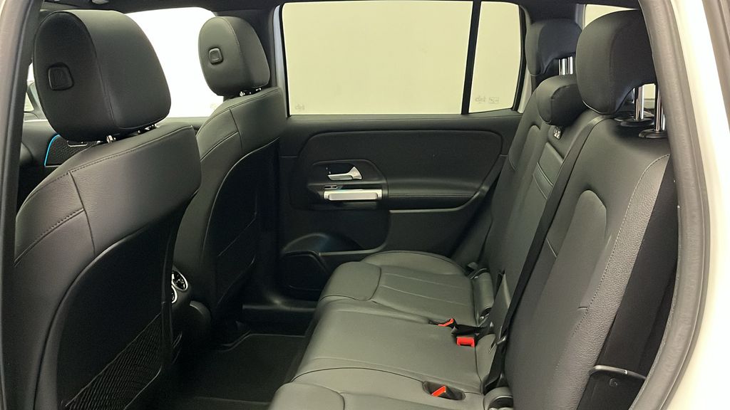 2025 Mercedes-Benz GLB 250 23