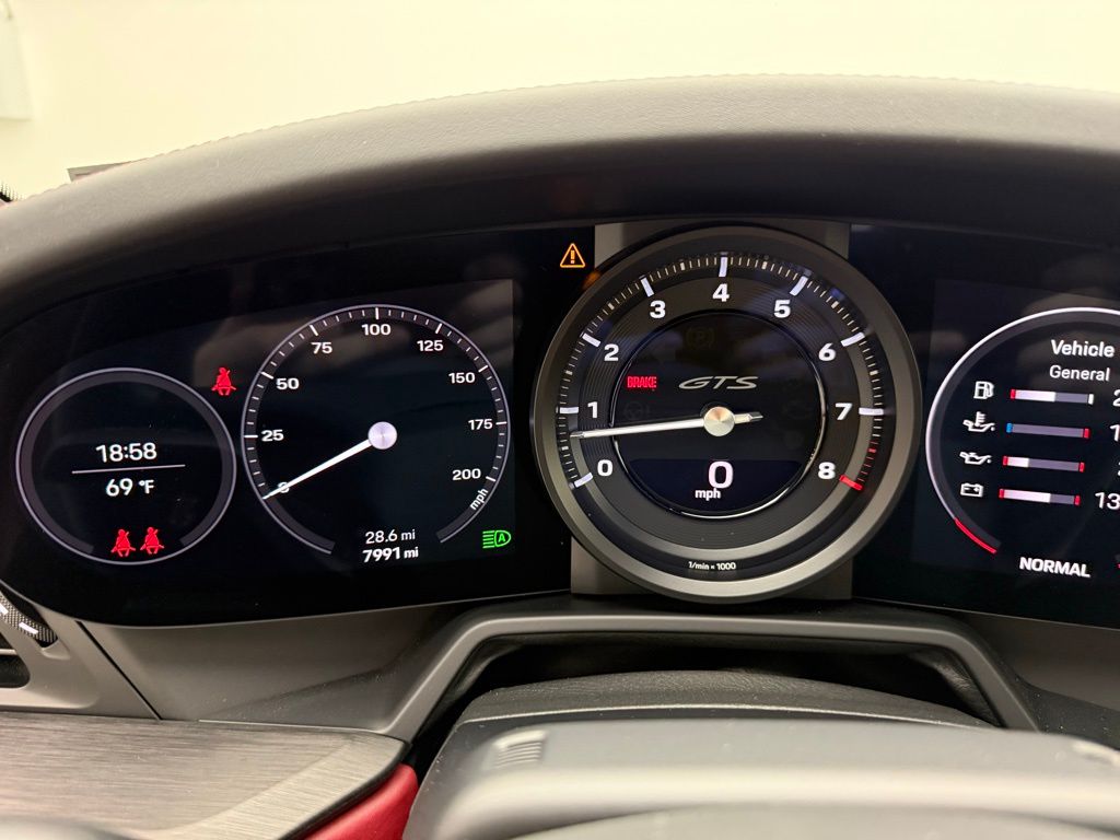 Thumbnail: 2023 Porsche 911 - 12