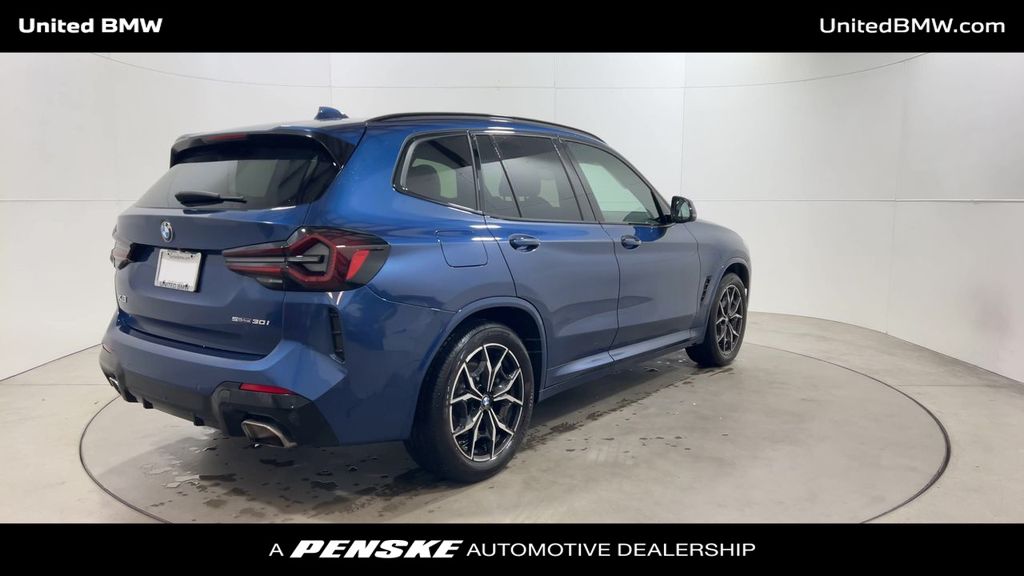 2022 BMW X3 sDrive30i 8