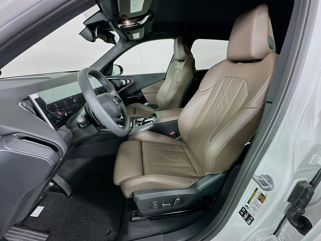 Thumbnail: 2026 BMW X3 - 16