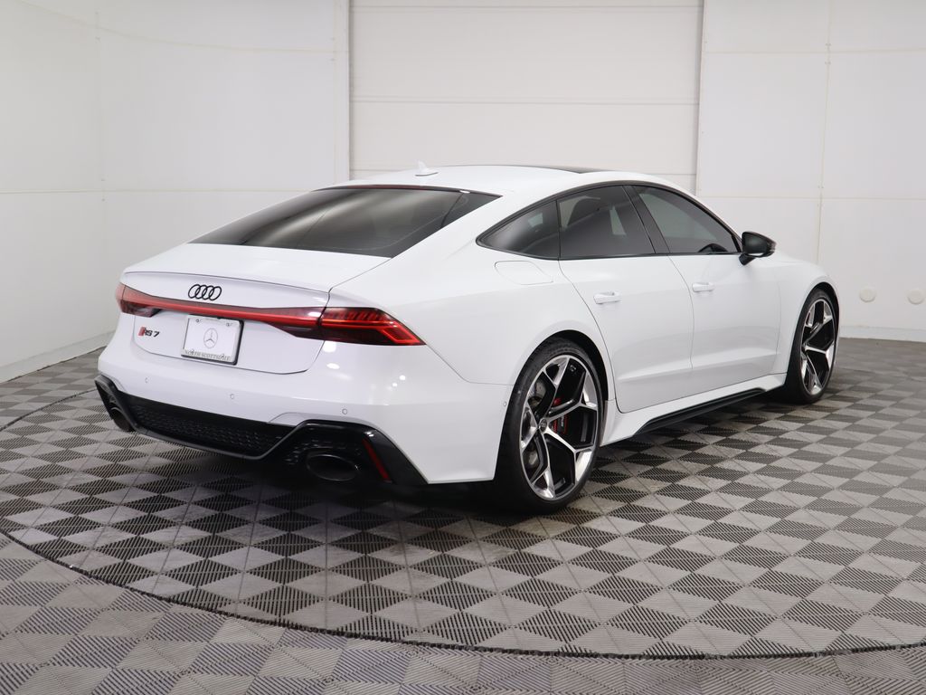 Thumbnail: 2024 Audi RS 7 - 5