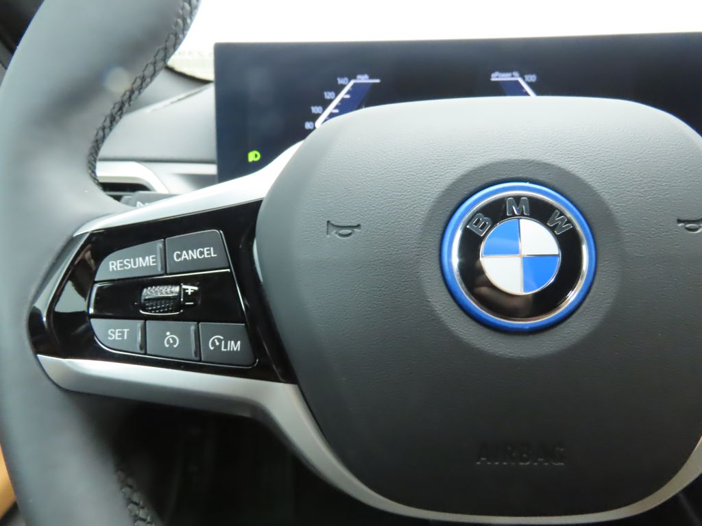 Thumbnail: 2025 BMW i4 - 11