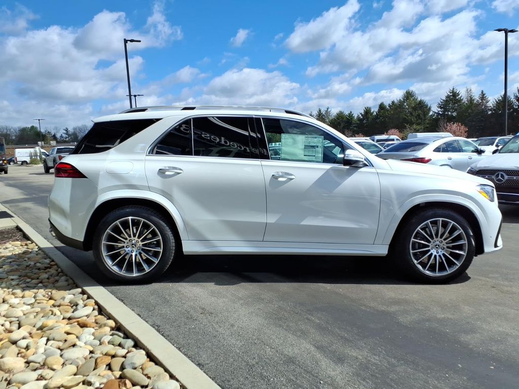 New 2026 White Mercedes-Benz GLE 450e image 7