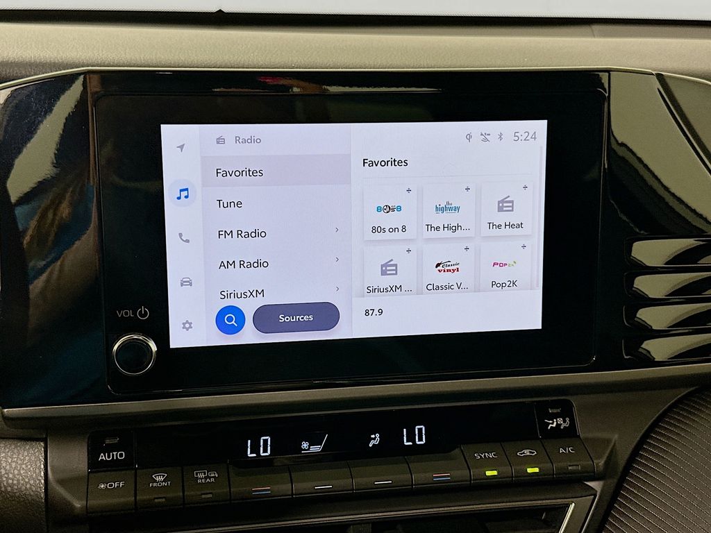 Thumbnail: 2025 Toyota Camry - 15