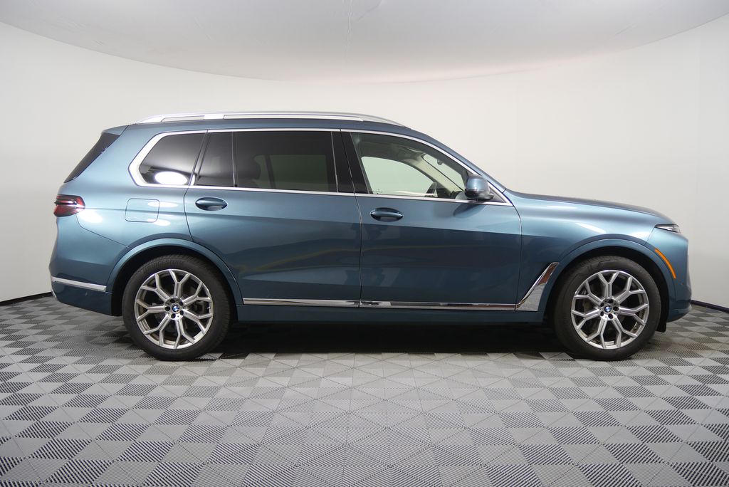 Thumbnail: 2025 BMW X7 - 2