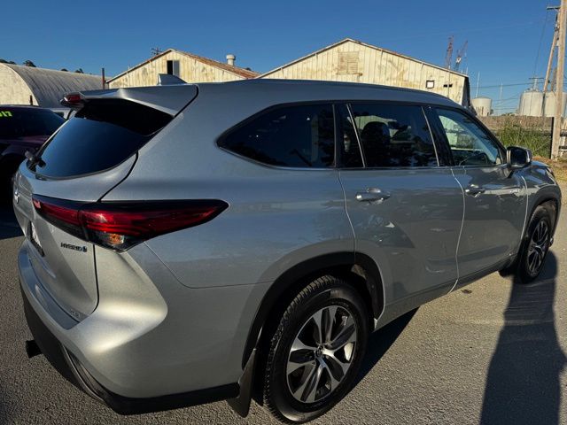Used 2020 Toyota Highlander Hybrid SUV