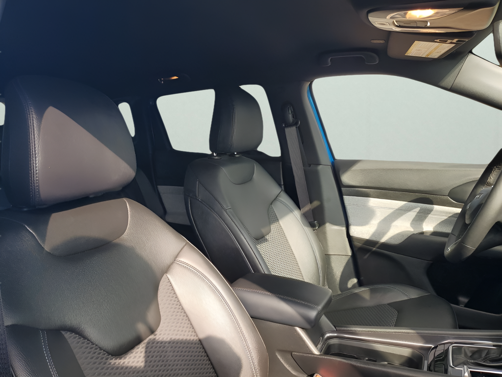 Used Car 2025 Jeep Compass  Latitude For Sale Under $25,000 In Austin, Texas