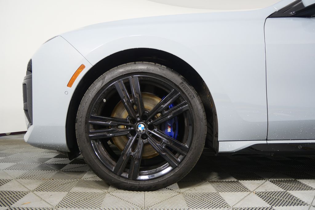 Thumbnail: 2023 BMW 7 Series - 9