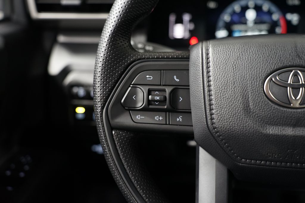 2025 Toyota Tacoma SR 14