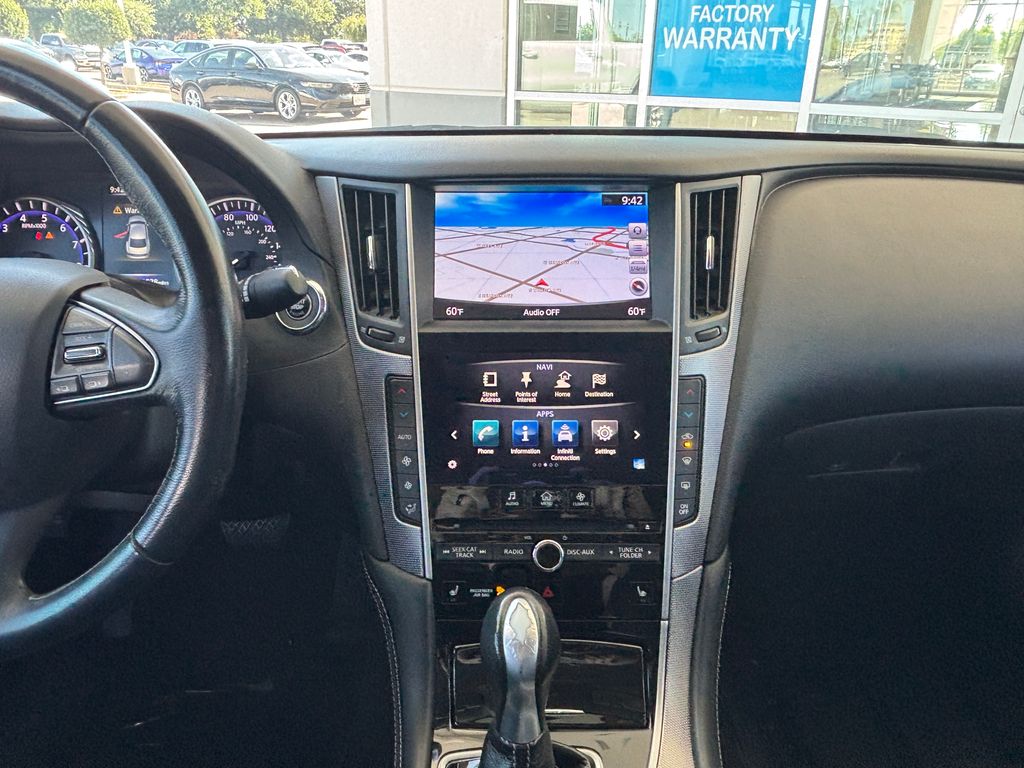 Thumbnail: 2015 INFINITI Q50 - 12