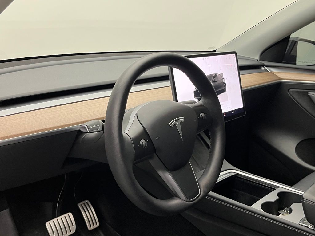 Thumbnail: 2022 Tesla Model Y - 8