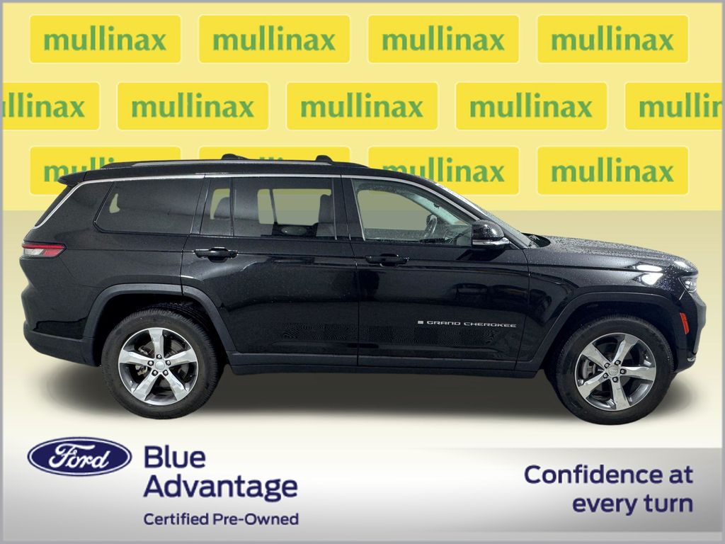 Certified Used 2022 Black Jeep Limited image 2