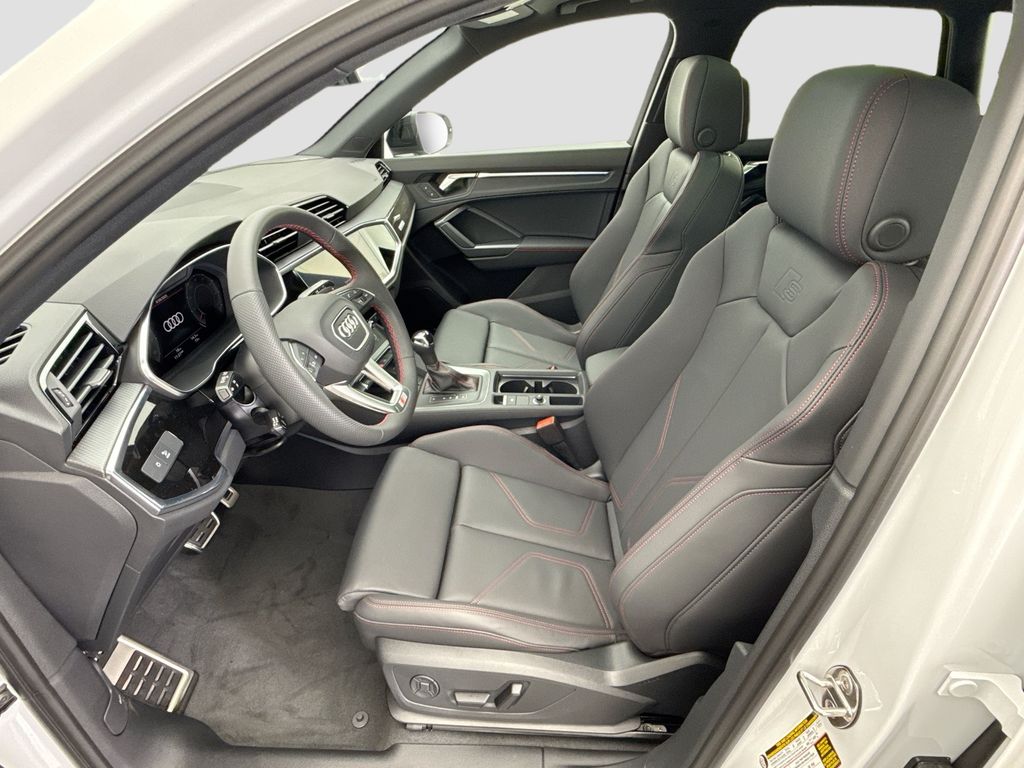 Thumbnail: 2025 Audi Q3 - 19