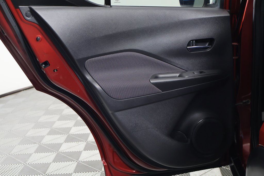 Thumbnail: 2018 Nissan Kicks - 13