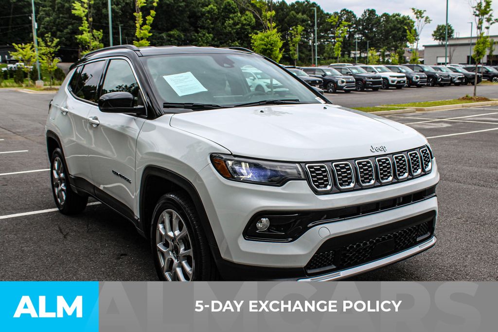 Used 2025 White Jeep Limited image 4