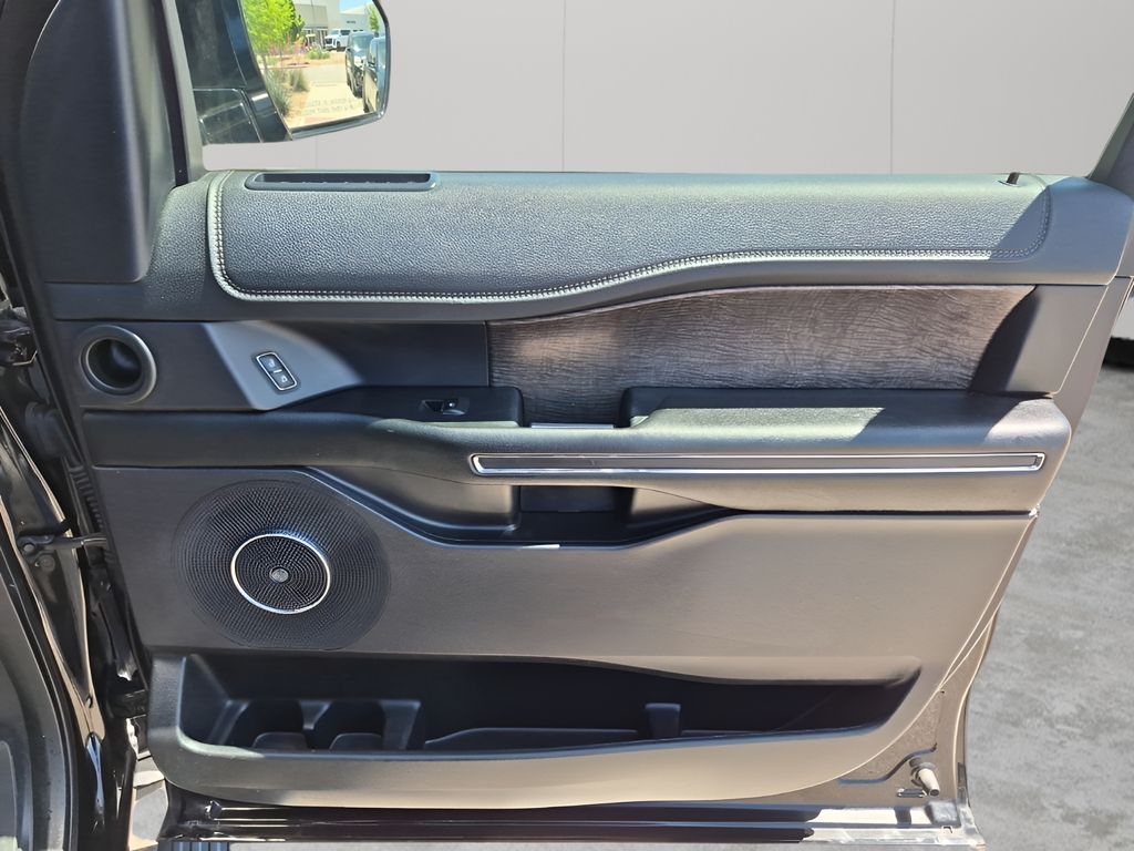 Used Car 2019 Ford Expedition Max  Limited For Sale Under $25,000 In Austin, Texas