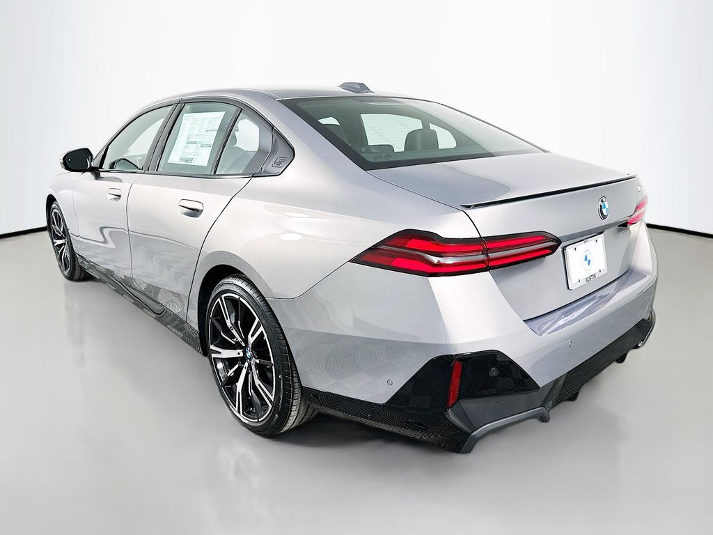 Thumbnail: 2026 BMW 5 Series - 7