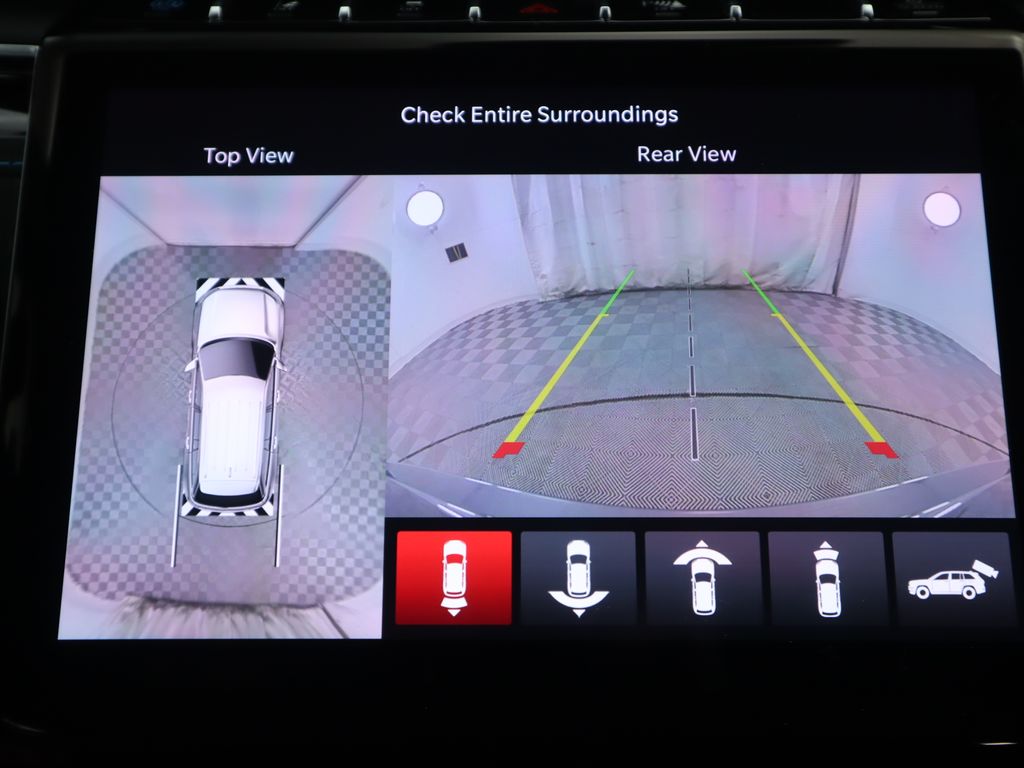 Thumbnail: 2022 Jeep Grand Cherokee - 16