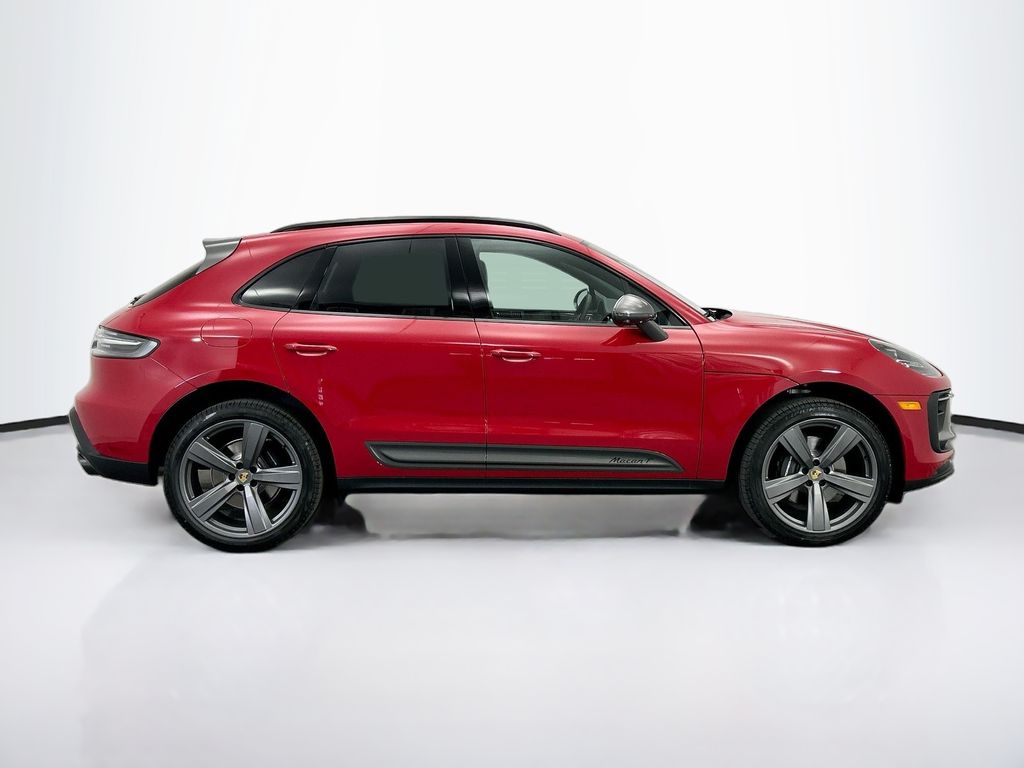 Thumbnail: 2026 Porsche Macan - 8