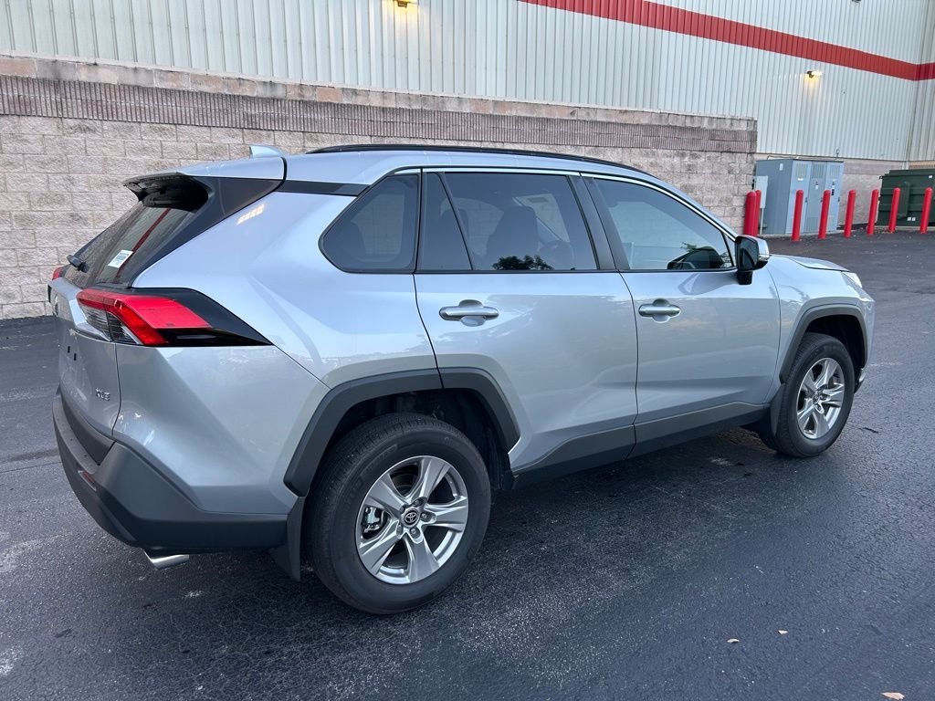 Thumbnail: 2025 Toyota RAV4 - 5