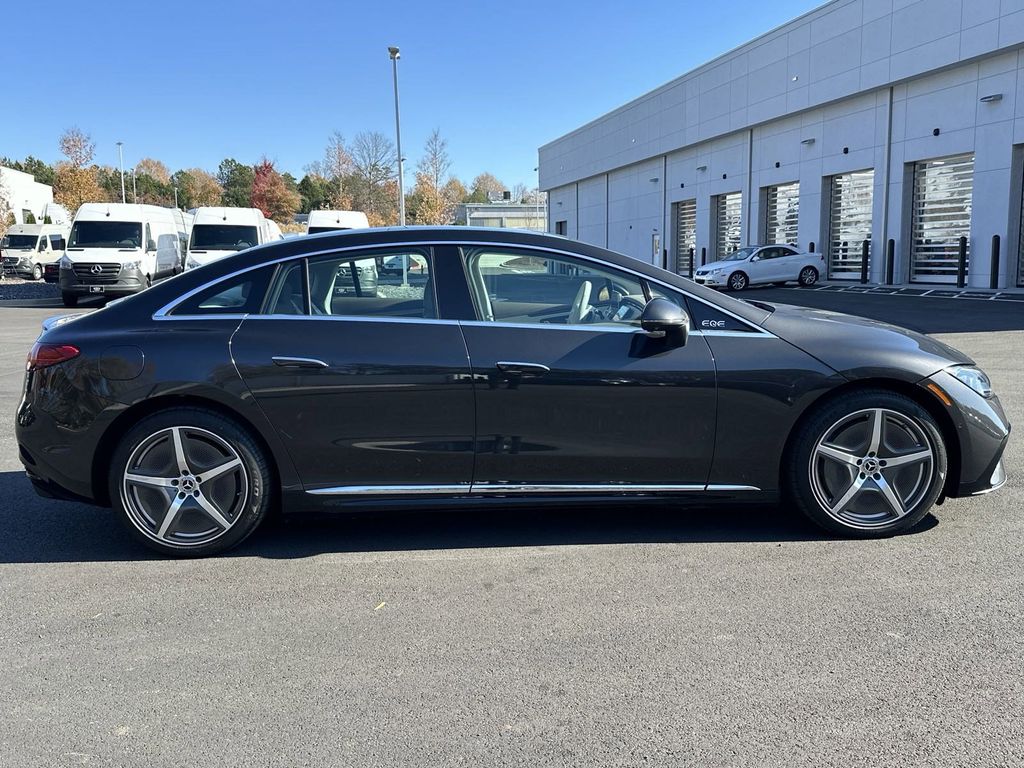 2023 Mercedes-Benz EQE 500 Sedan 9