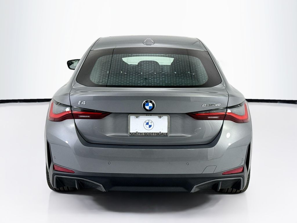 Thumbnail: 2026 BMW i4 - 6