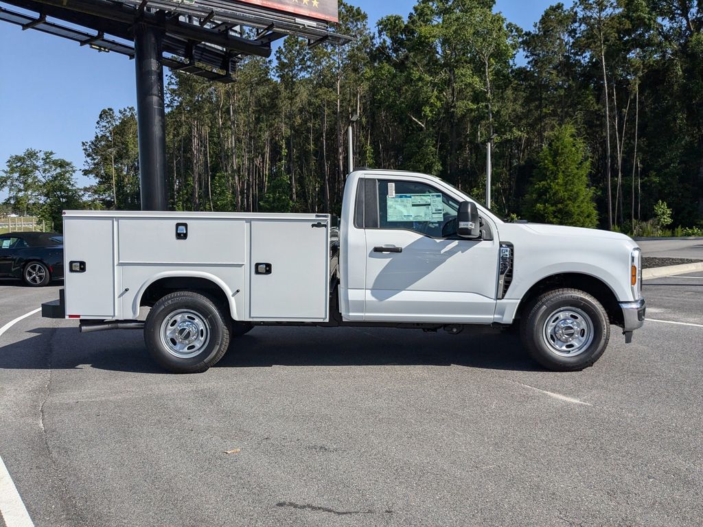 2025 Ford F-250 Super Duty XL