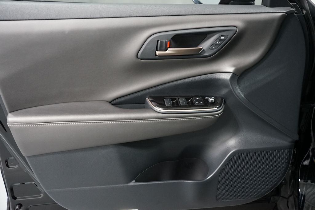 Thumbnail: 2025 Toyota Crown - 30