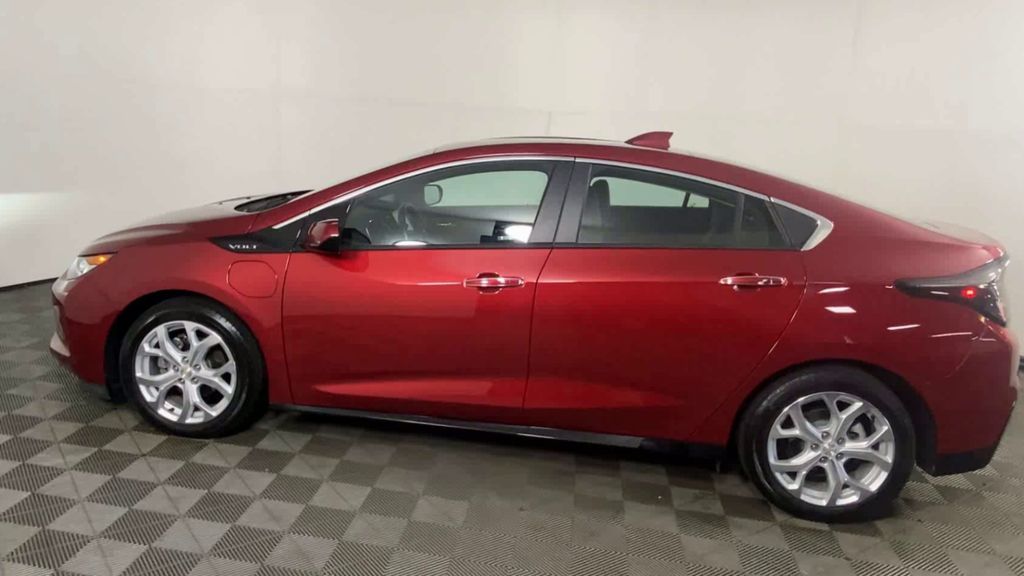 2019 Chevrolet Volt Premier 5