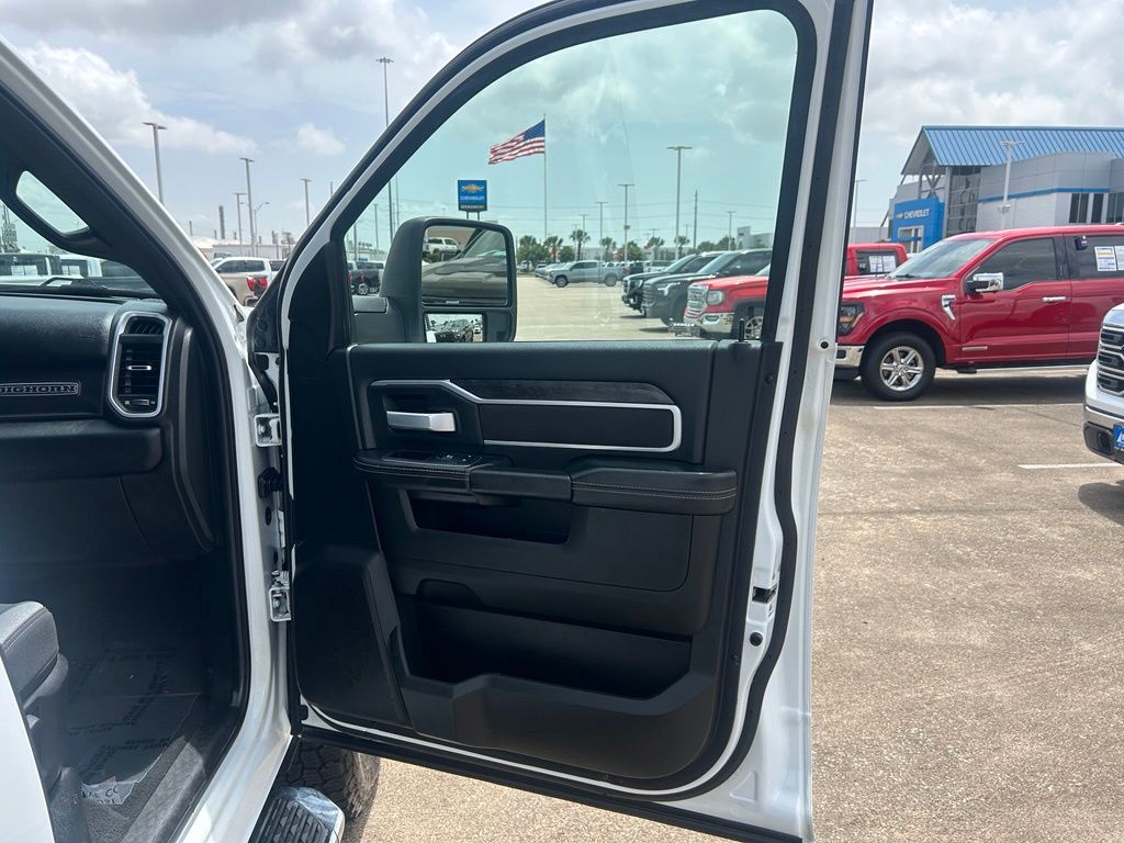 2024 Ram 3500 Big Horn - 11