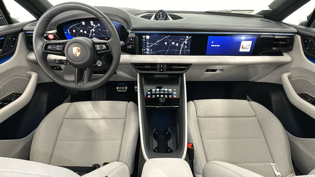 Thumbnail: 2025 Porsche Macan - 16