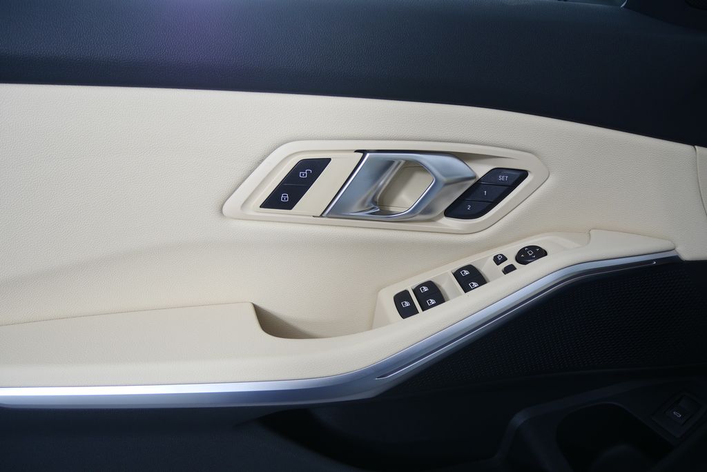 Thumbnail: 2026 BMW 3 Series - 9