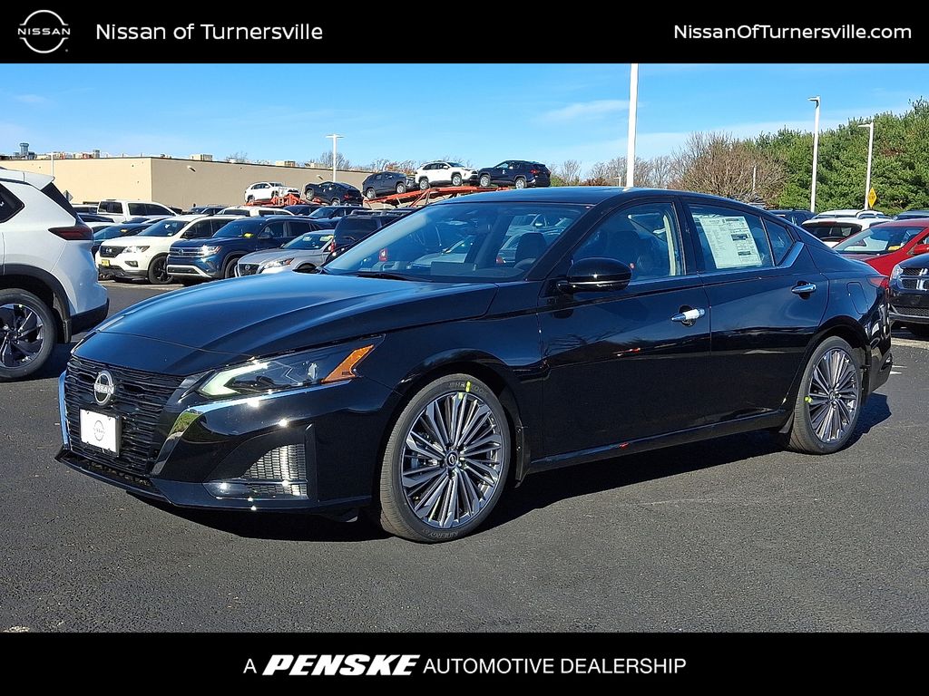 Thumbnail: 2025 Nissan Altima - 1