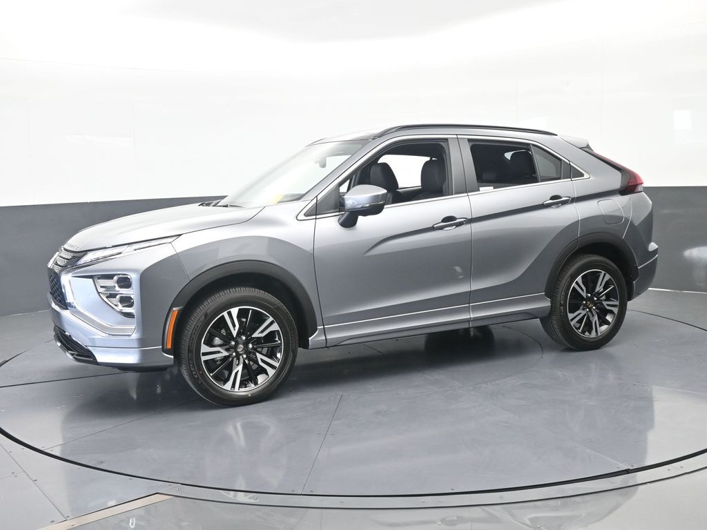 New 2026 Gray Mitsubishi SEL image 2