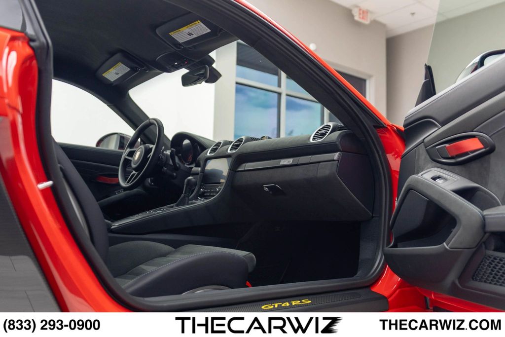 2023 Porsche 718 Cayman