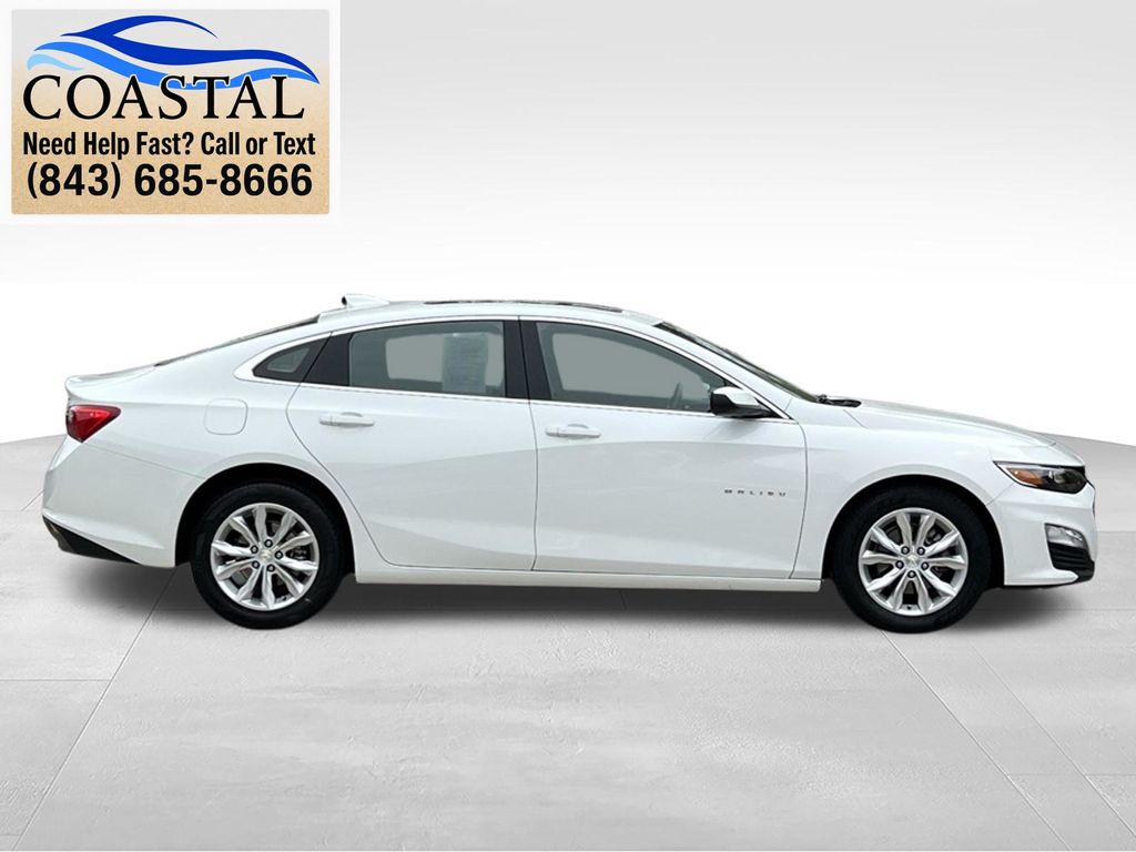 2024 Chevrolet Malibu LT White at Matthews Motors of Wilmington