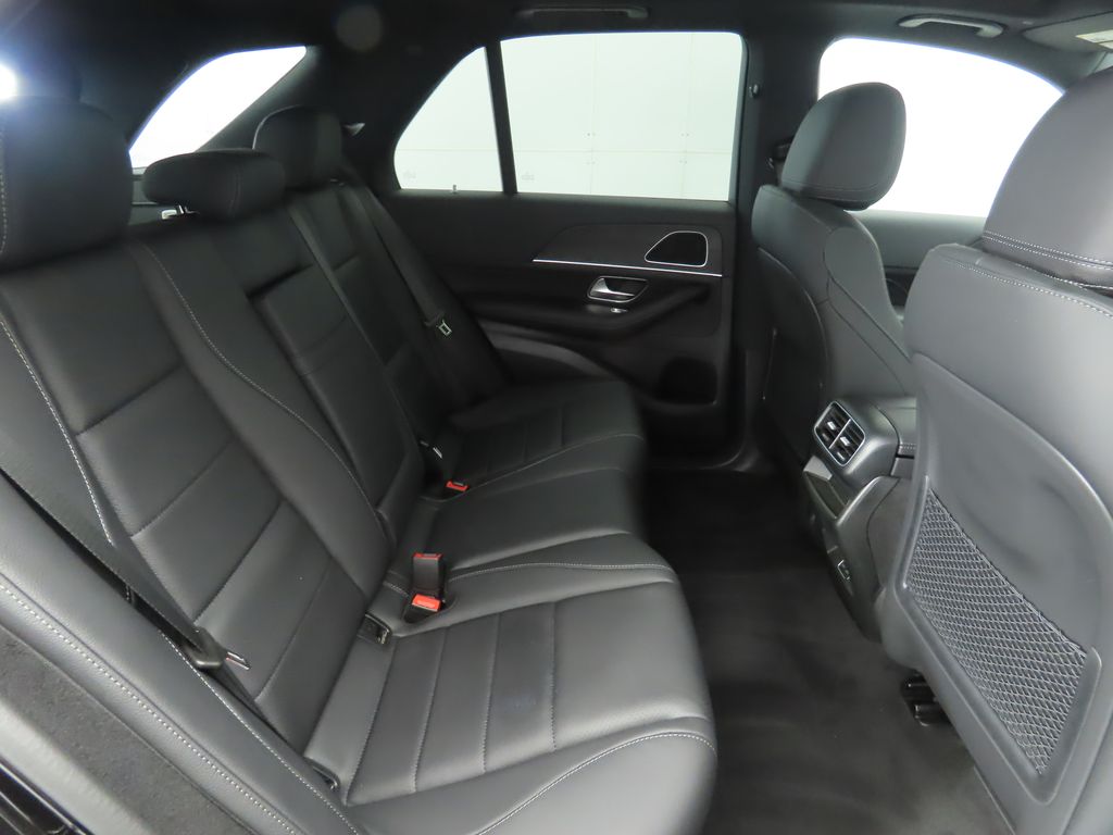 Thumbnail: 2026 Mercedes-Benz GLE - 24