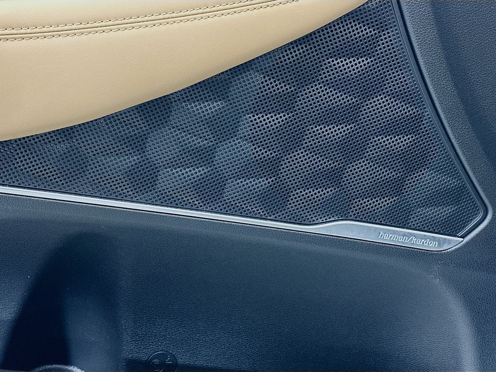 Thumbnail: 2023 Hyundai Santa Fe - 19