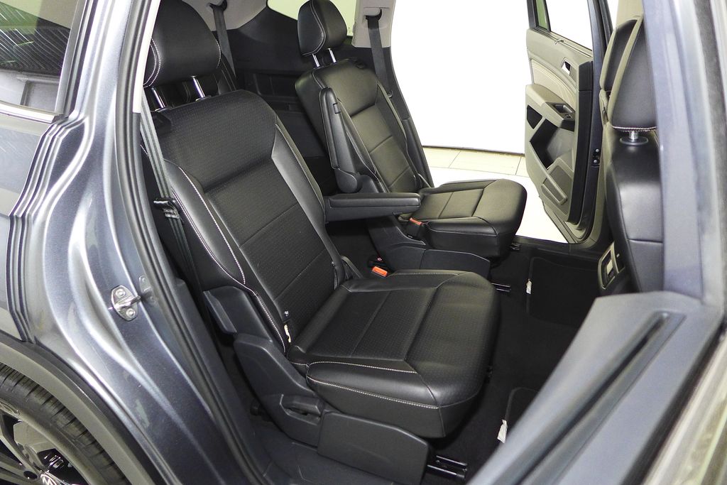 Thumbnail: 2022 Volkswagen Atlas - 20