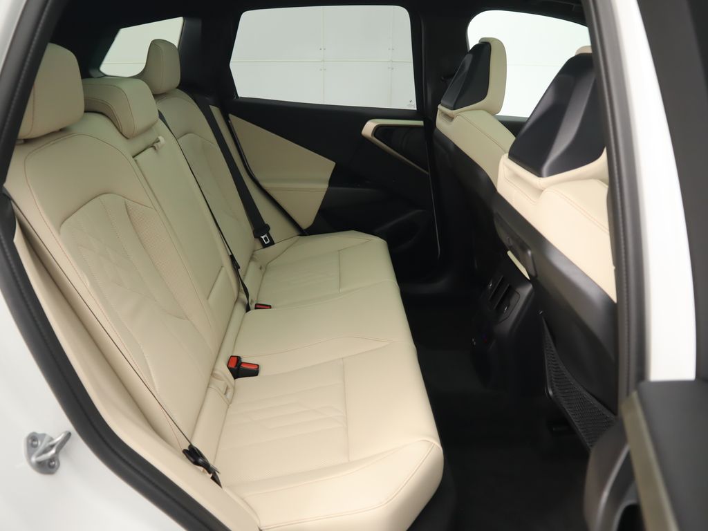 Thumbnail: 2025 BMW X3 - 24