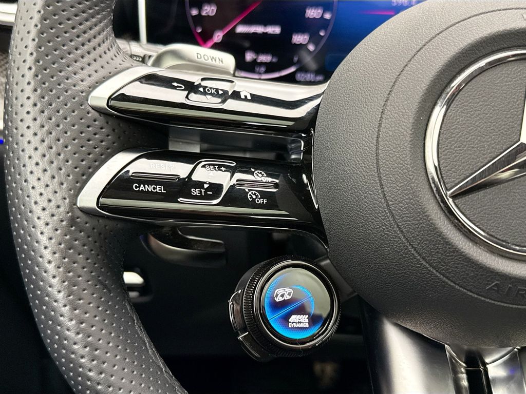 Thumbnail: 2025 Mercedes-Benz GLC - 11